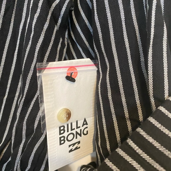 NWT Billabong romper - Picture 2 of 4